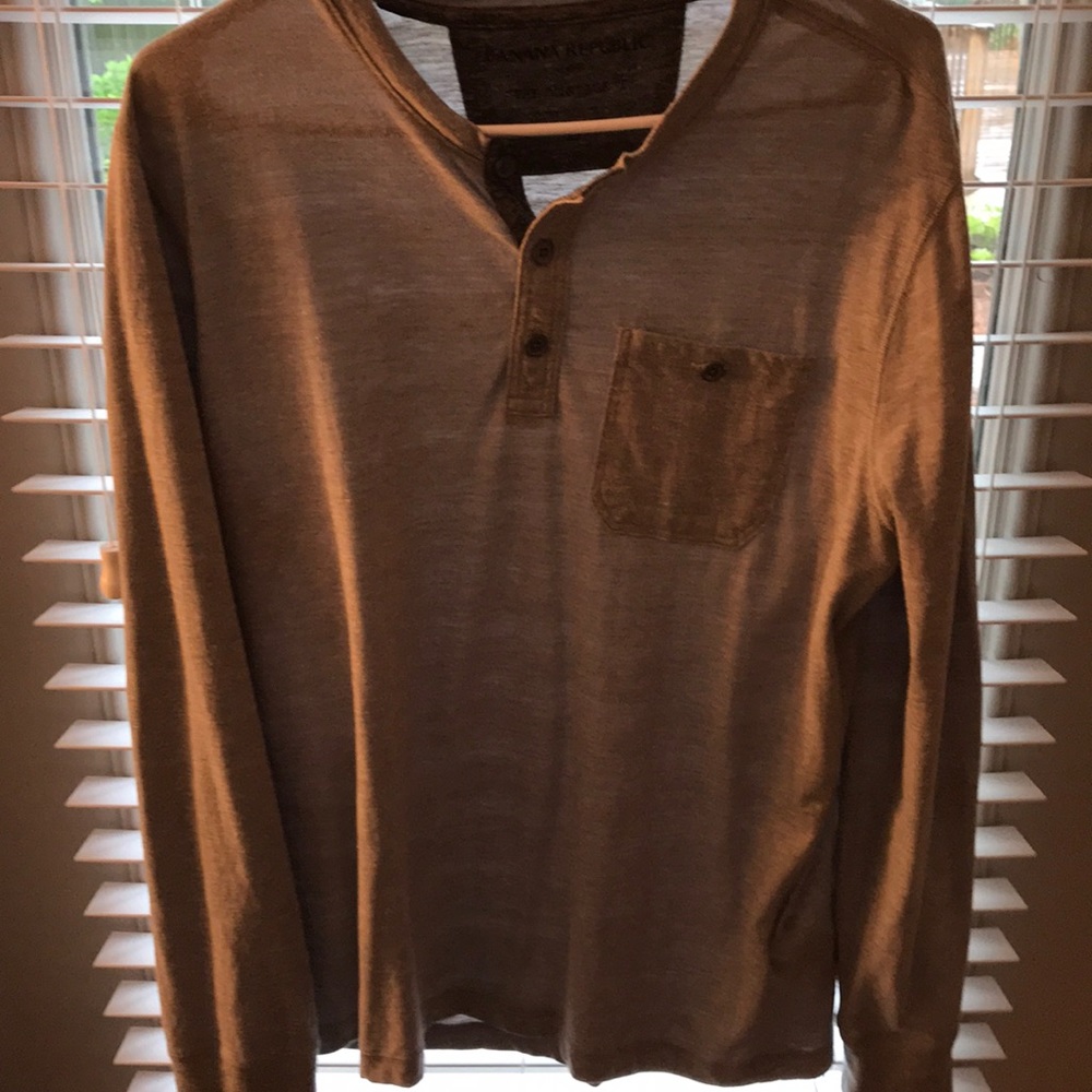Banana Republic Grey Long Sleeve Henley